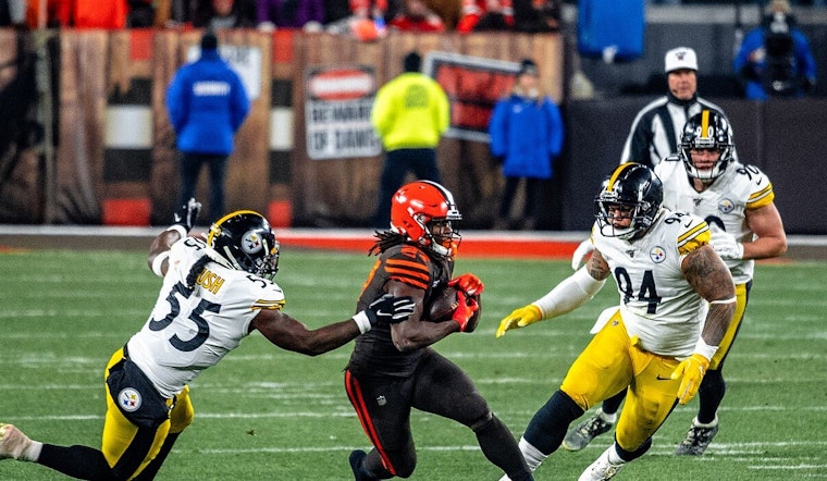 Bears Dump Edmunds, Hand Devin Bush $30 Million To Run The Defense
