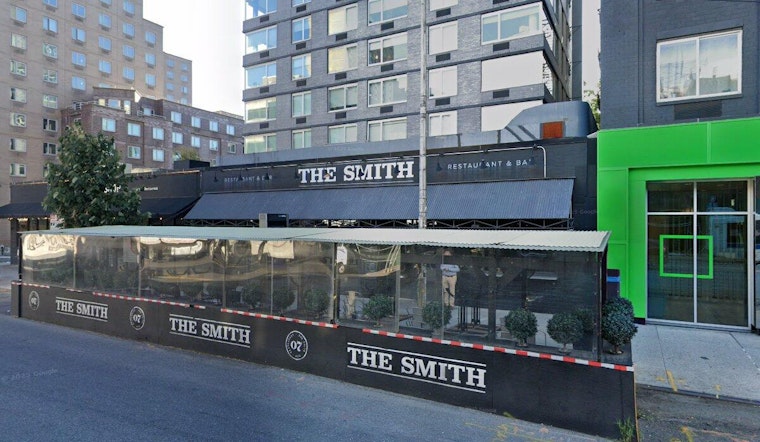 EXCLUSIVE: Beloved East Village Brasserie The Smith Has a Mouse Problem and a Grade Pending Sign to Prove It