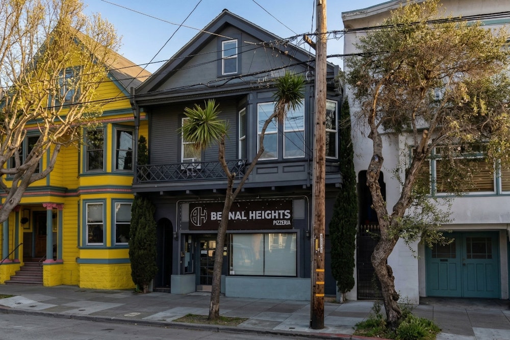 'Fresh Rat Droppings' on Pizza Surface, Spice Board, & Inside the Deep Fryer; Bernal Heights Pizzeria Shut Down