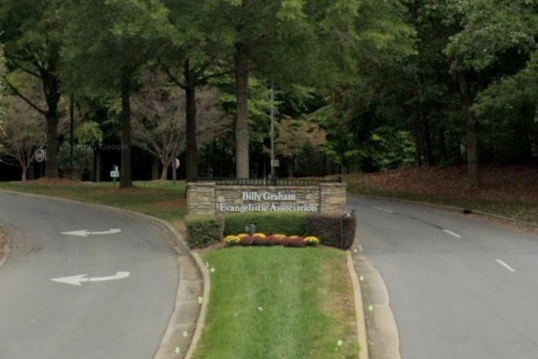 Billy Graham Groups Dish Free Lunches To Furloughed Feds In Carolinas