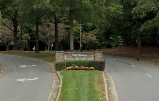 Billy Graham Groups Dish Free Lunches To Furloughed Feds In Carolinas