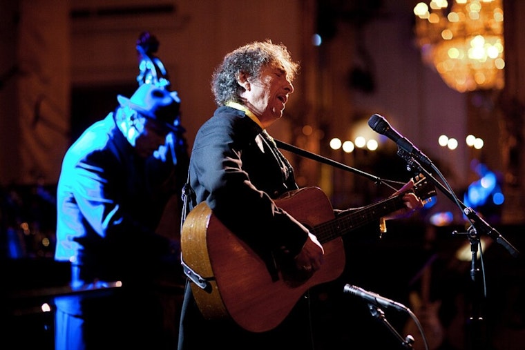 Bob Dylan Plots Waterfront Takeover At San Diego’s Rady Shell