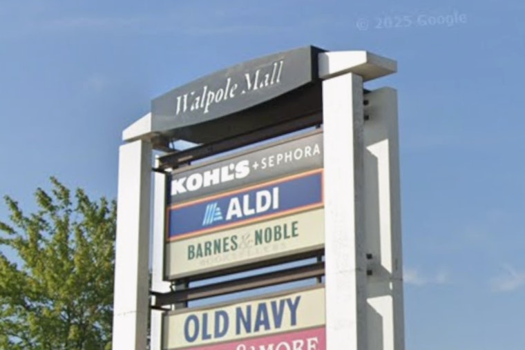 BOGO Shakes, Free Tees as MilkShake Factory Lands in Walpole Mall