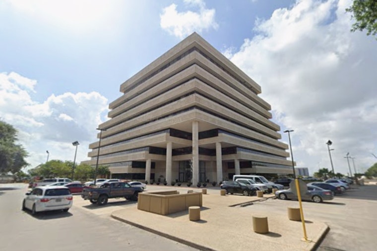 Border Blitz, Feds Dump 250 New Immigration Cases on West Texas Courts in a Week