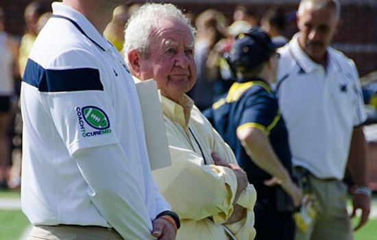 Bo’s Right-Hand Rock: Michigan Coaching Mainstay Jerry Hanlon Dies At 96