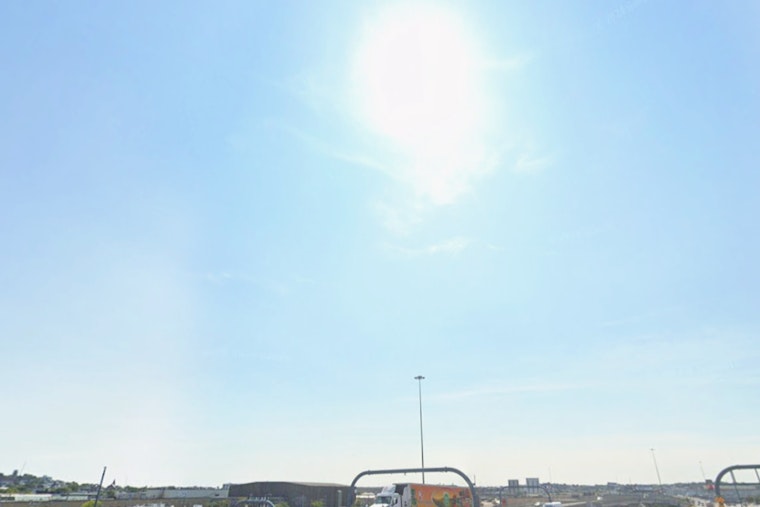 Boston Basks In March Heat While Coastline Stays Stuck In The Fog