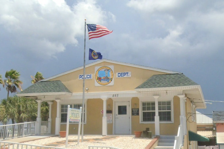 Bradenton Beach Getaway Turns Dark as Orlando Man Faces Child Molestation Charge