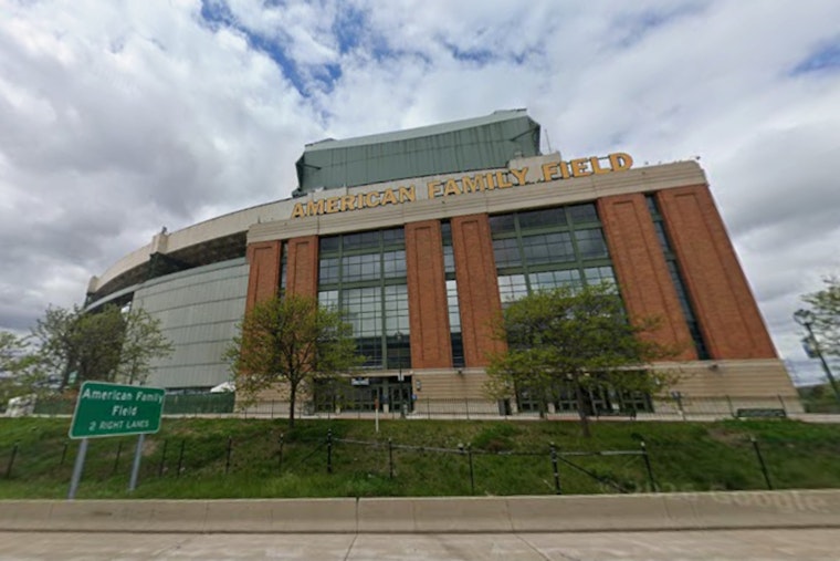 Brew Crew TV Shake-Up, How Milwaukee Fans Can Watch In 2026