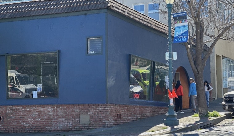 Brisbane’s Parlour House Quietly Opens, Lunchtime Crowd Fills Visitacion