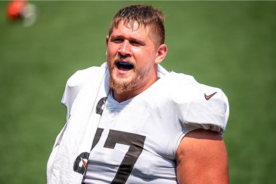 Browns Gut-Punched As Pro Bowler Wyatt Teller Bolts For Texans