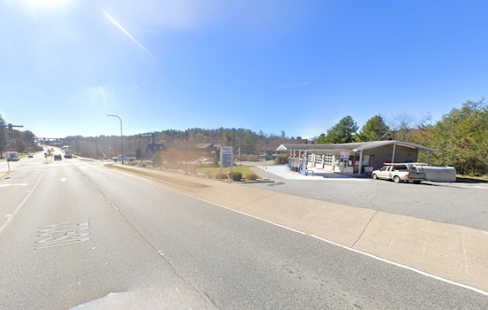 Bubba's Gas & Grill Rolls Onto Valley Blvd With Hometown Heat