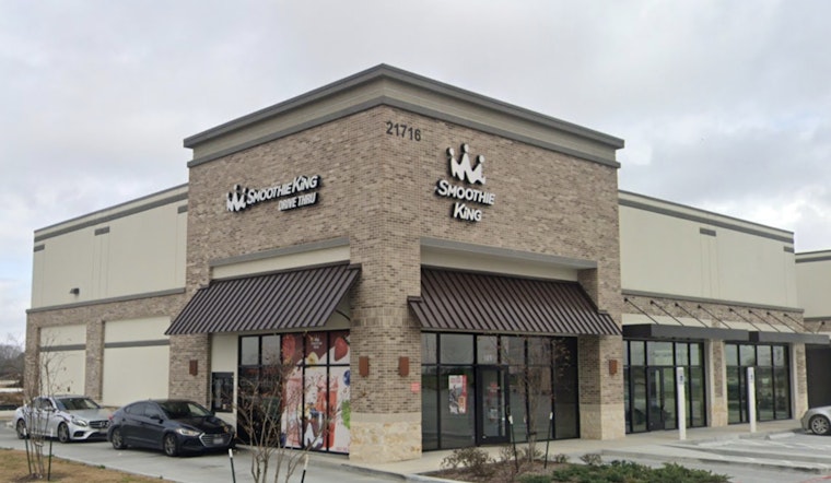 Burgers Go Big As Five Guys Fires Up Grills At Manvel Town Center