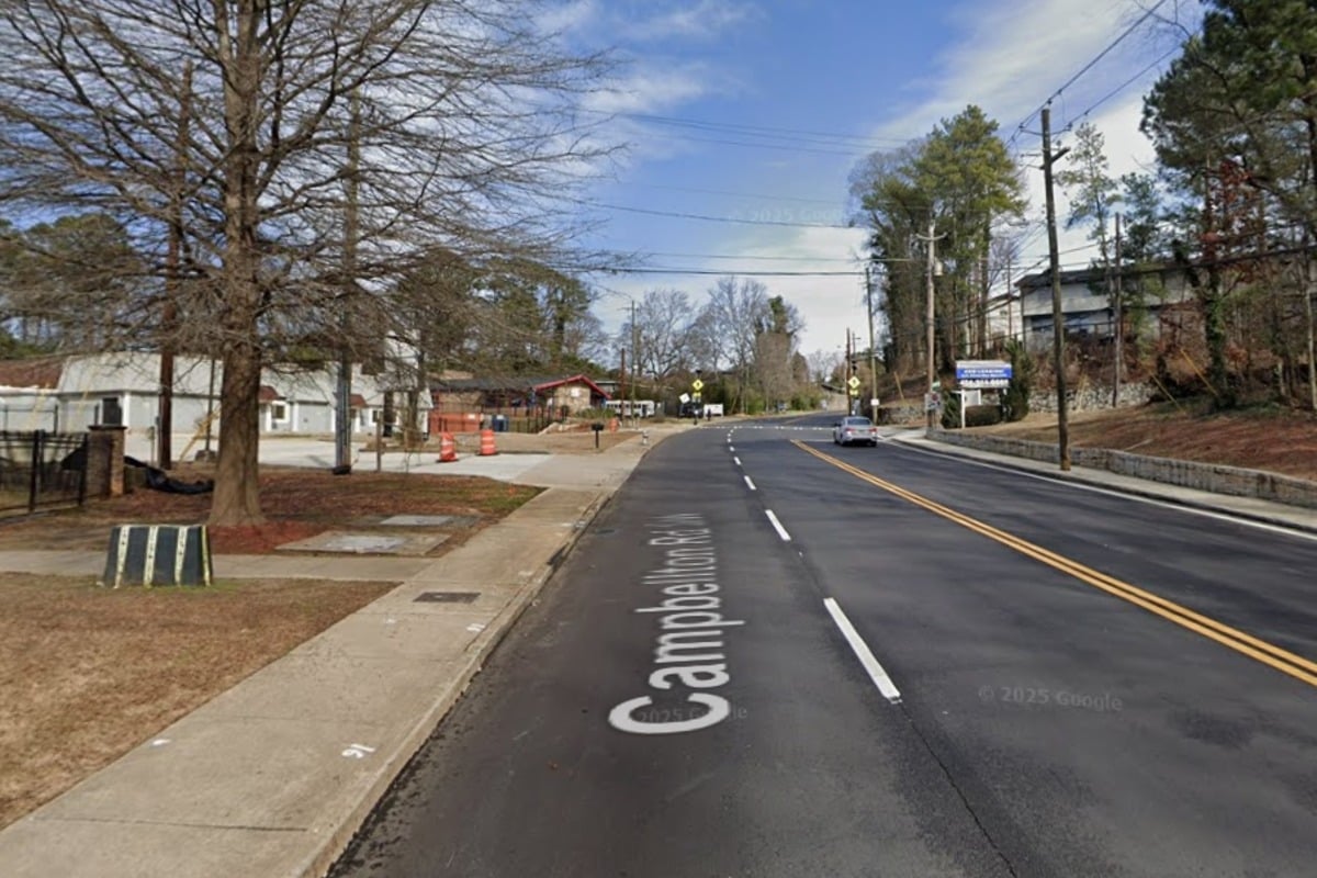 Campbellton Road SW Horror One Dead In Late Night Head On Crash