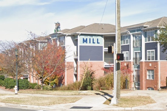 Campus Housing Chaos, UNC Charlotte Renters Left Stranded As Leasing Offices Go Dark