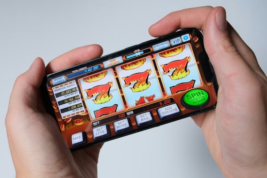 Card Break Roulette: Whatnot Accused of Running a Gambling Scheme