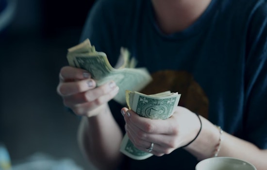 Cash Is King Again As New York Shops Lose Option To Go Card Only