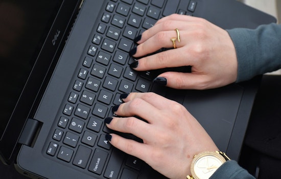 Cautious NYC Women Freeze Job Hops as 'Great Stay' Bites Careers