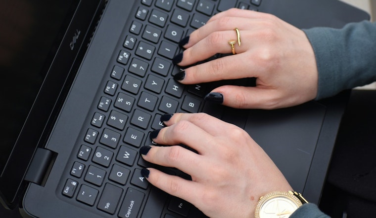 Cautious NYC Women Freeze Job Hops as 'Great Stay' Bites Careers