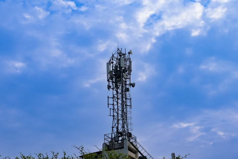 Cell Service Meltdown Rattles San Francisco While 911 Stays Live