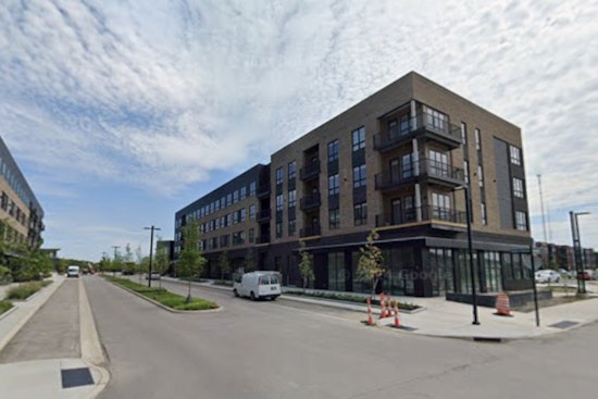 Charred-Crust Favorite Sexton's Slices Into Grandview At Little Grand Market
