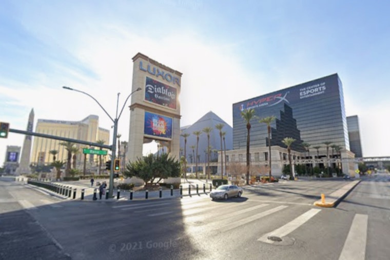 Cheap Eats Take a Hit as Luxor Shutters Strip Buffet