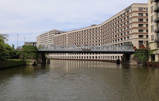 Chicago Avenue Bridge Removed As Halsted Viaduct Work Advances