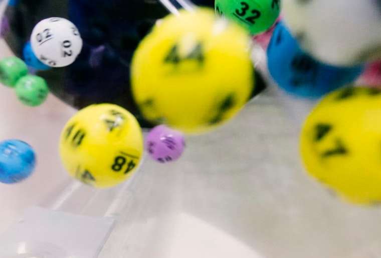 Chicago Mom Wins $800K Lotto Using Kids' Birthdays