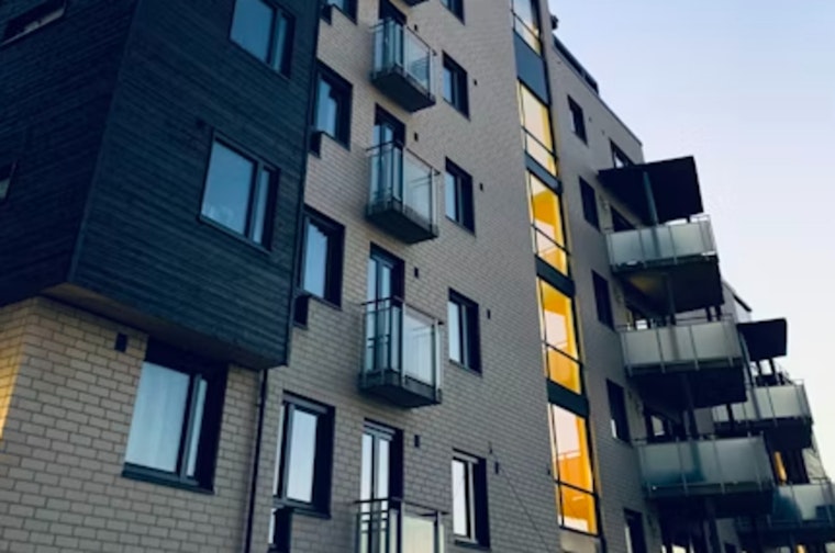 Chicago Voters Rank Housing Costs Over Crime