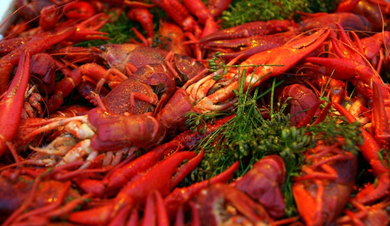 Chinatown’s Viet-Cajun Mashup: Crawfish Cafe and Pho Prime Shack Up Under One Roof