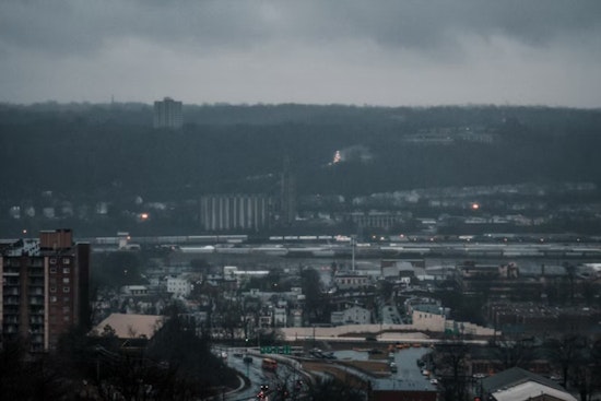 Cincinnati Wind Wallops Commute As Snow Crashes The Party