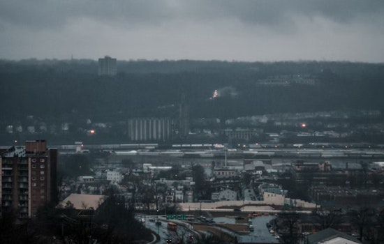 Cincinnati Wind Wallops Commute As Snow Crashes The Party