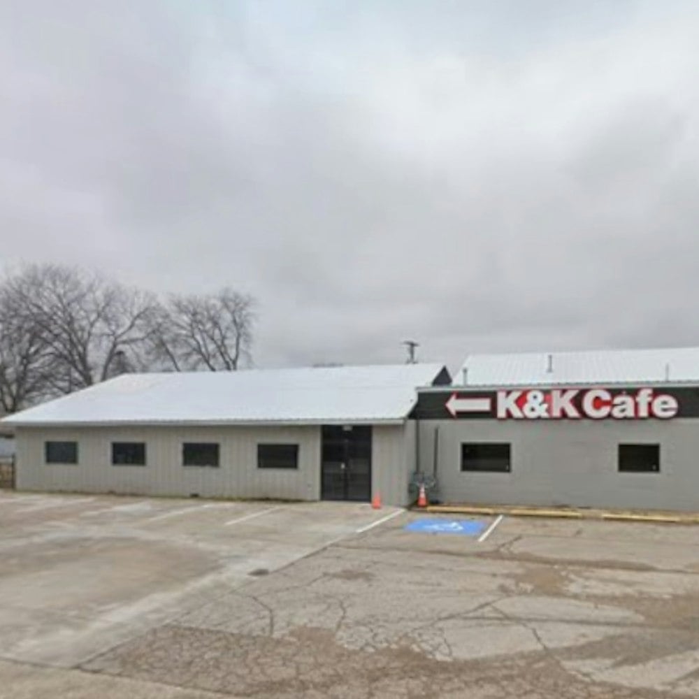 Cinnamon Rolls And Roller Skates: White Settlement Cafe Packs Them In