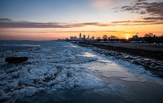 Cleveland Freezes At Sunrise As Sloppy Rain Week Rolls In