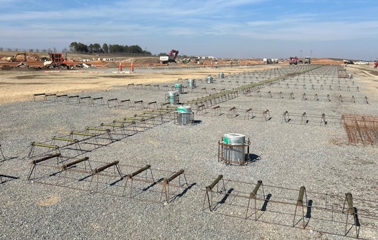 CLT Fourth Parallel Runway Paving Progress Ahead of 2027