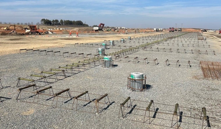 CLT Fourth Parallel Runway Paving Progress Ahead of 2027