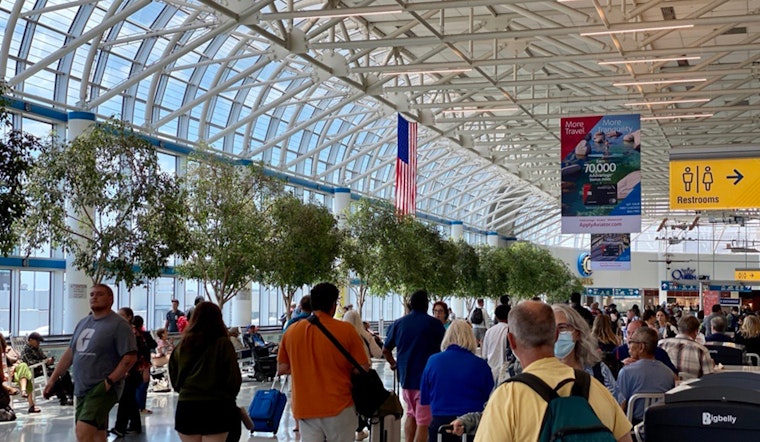 CLT Travelers Rally With Gift Cards As TSA Works Without Pay