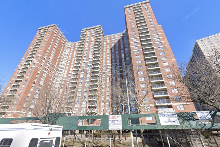 Co-op City Tower Erupts In Flames As Smoke Blankets Bronx Block