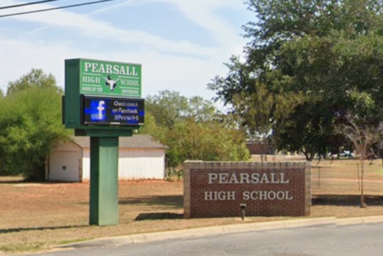Coke Bust Rocks Pearsall High As Secretary Nabbed Near Elementary School