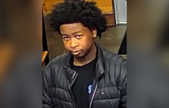 Columbus Cops Seek Gunman After Teens Held Up on Red Carnation Drive