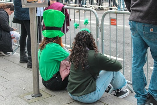 Columbus Diehards Pack St. Patrick’s Parade As Arctic Winds Bite