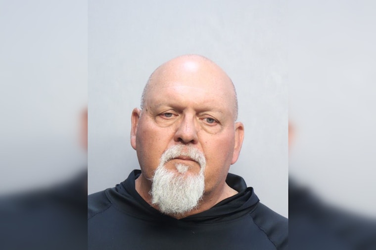 Cops Collar Miami Senior Over Explicit Texts To Girl, 15