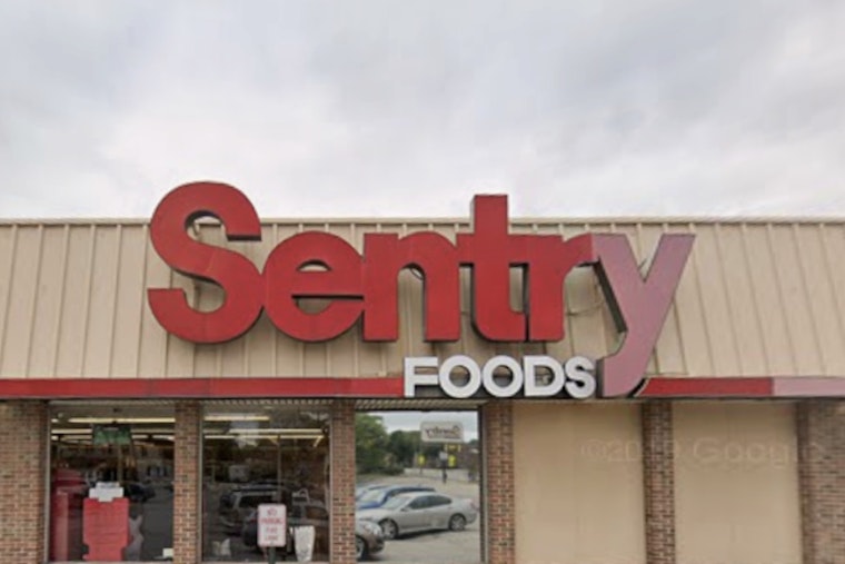 Critters Close Aisles At Milwaukee Sentry As Inspectors Move In