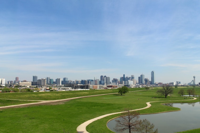 Dallas Basks In 80s Saturday, Braces For 50-Mph Wind Whiplash Sunday