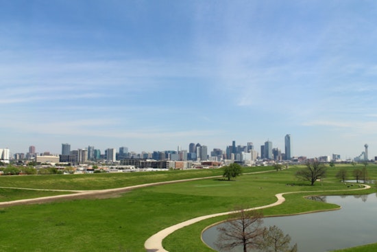 Dallas Basks In 80s Saturday, Braces For 50-Mph Wind Whiplash Sunday