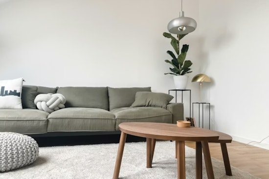 Dallas Ditches McMansions For Cozy Nooks And Charged-Up Cribs