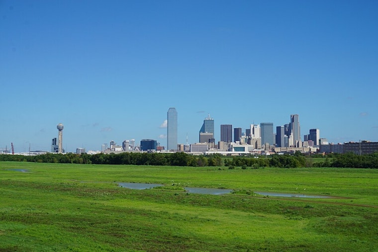 Dallas Sizzles, Then Shivers: 80s by Day, 30s by Dawn