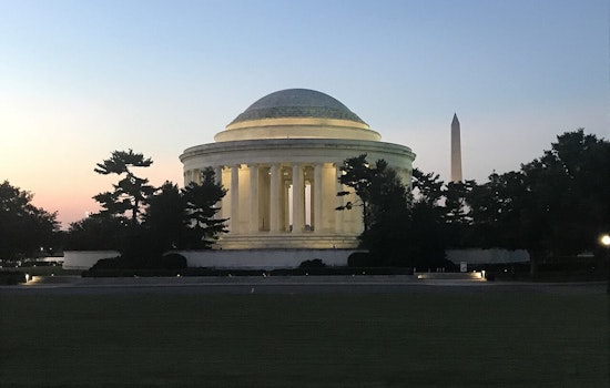 D.C. Cops Rip Three From Burning Wreck by Jefferson Memorial