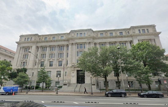 D.C. Council Urges Feds to Turn On Cameras and Show Their Names