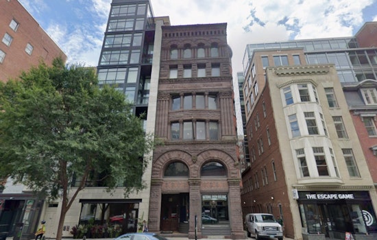 D.C. Sneaks Back Into A Blockbuster-Style Booze Den