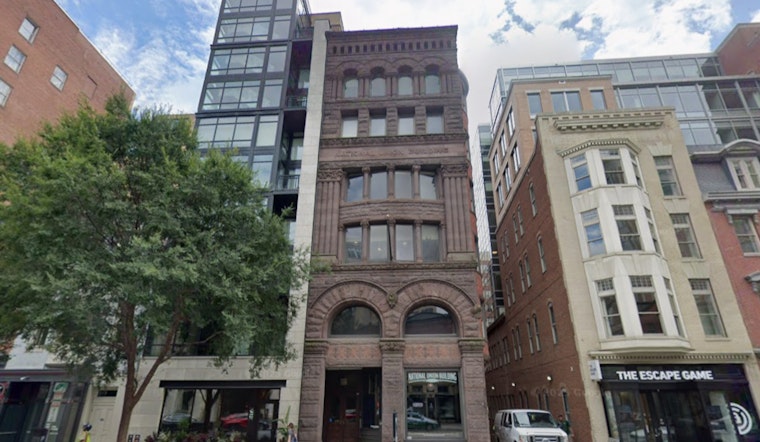 D.C. Sneaks Back Into A Blockbuster-Style Booze Den